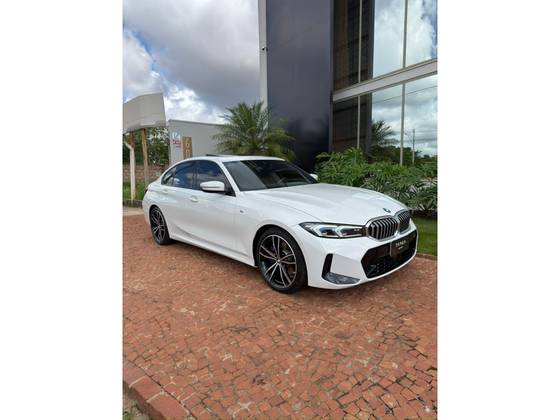BMW 320i 2.0 16V TURBO FLEX M SPORT AUTOMÁTICO BMW 320i 2.0 16V TURBO FLEX M SPORT AUTOMÁTICO